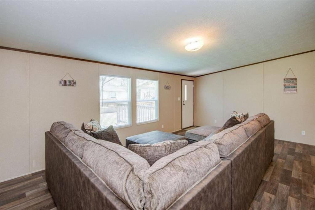 Seaside Serenity - Holiday Home Sleeps 10 迪金森 外观 照片